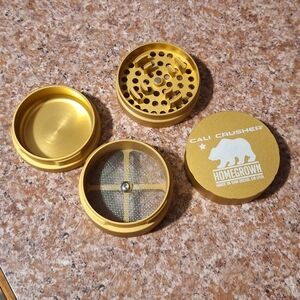 Cali crusher HOMEGROWN HERB GRINDER